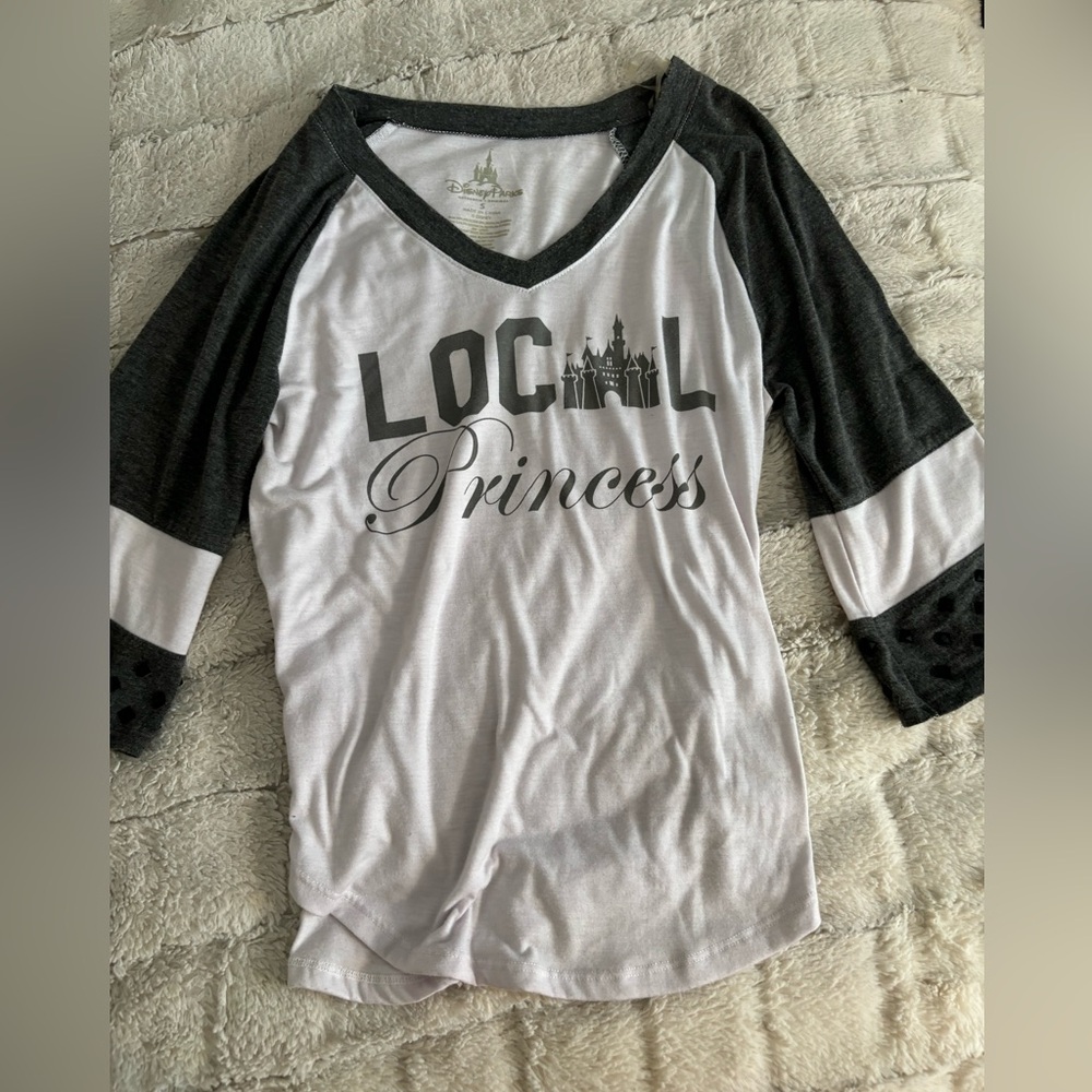 Local princess Disney top